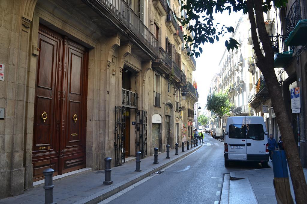 Blue Hostel Barcelona Exterior photo