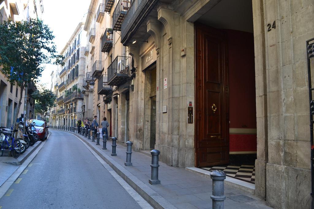Blue Hostel Barcelona Exterior photo