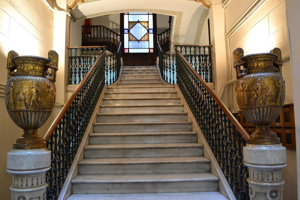 Blue Hostel Barcelona Exterior photo